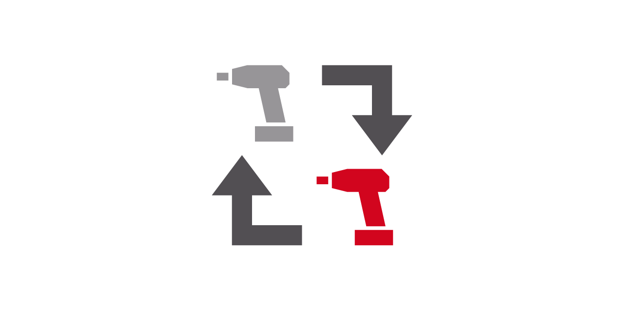 Symbol mit zwei Werkzeugen und zwei Pfeilen bedeutet Austausch von Arbeitswerkzeugen