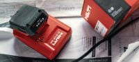 Gehen Sie zu Folie 2 von 2: Kompaktladegerät C4/12-50 Kompaktes Ladegerät für Hilti Li-Ionen-Akkus mit 12 V Anwendungen 1