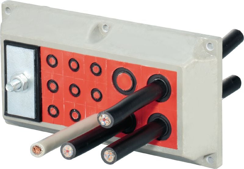 CFS-T STRF System Durchführungsrahmen für die Montage von Modulen zum Abdichten von Kabeln, die durch Schaltschränke geführt werden Anwendungen 1