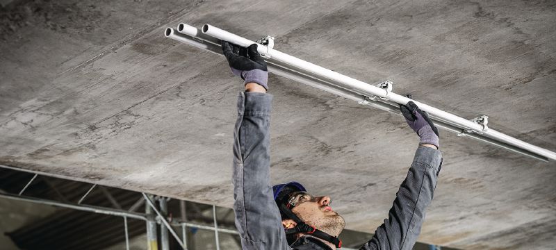 X-FC MX Multi-Clip Verstellbare Fixbride, optimiert für magazinierte Nägel und kompatibel mit einer Vielzahl von Befestigungsverfahren, Untergrundmaterialien und Rohrdurchmessern Anwendungen 1