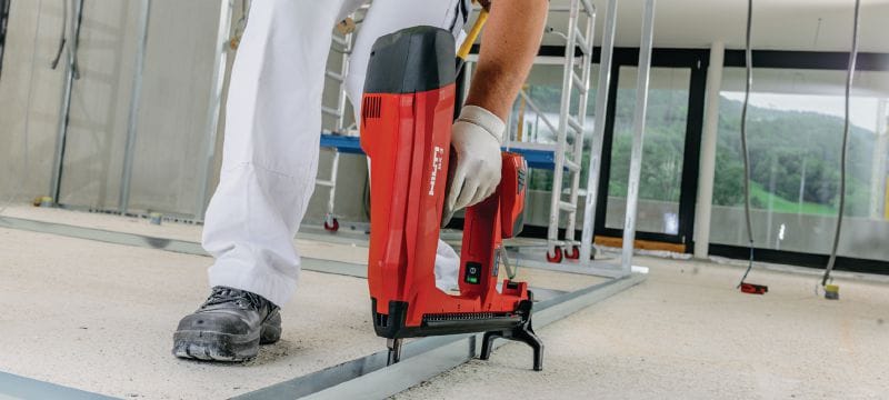 X-C B3 MX Nägel für Beton (magaziniert) Standard-Magazinnagel für das kabellose Setzgerät BX 3 zum Setzen in Beton und andere Untergründe Anwendungen 1