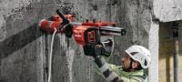 Gehen Sie zu Folie 5 von 6: DD 150-U-22 Akku-Kernbohrgerät Akku-Diamantbohrgerät für handgeführtes oder ständergeführtes Kernbohren von 52 bis 162 mm (2 bis 6-3/8) in Beton oder bis 252 mm (10”) in Mauerwerk (Nuron Akku) Anwendungen 2