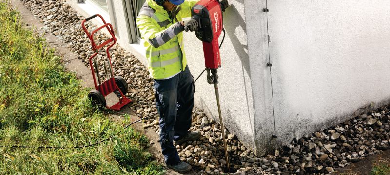 Elektrischer Abbruchhammer TE 3000-AVR für schwere Arbeiten Außergewöhnlich leistungsfähiger Abbruchhammer mit Hex 28 Aufnahme für schwere Abbrucharbeiten an Betonböden Anwendungen 1