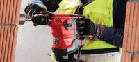 Bohrhammer TE 30-AVR Leistungsstarker Bohrhammer SDS Plus (TE-C) für schwere Bohrarbeiten und Korrekturmeißeln in Beton, mit Aktiver Vibrationsreduktion (AVR) Anwendungen 3