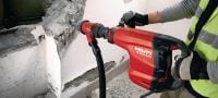 TE 800-AVR Robuster Hochleistungs-Meißelhammer/Abbruchhammer für Wand- und Deckenarbeiten, vibrationsarm und langlebig Anwendungen 2
